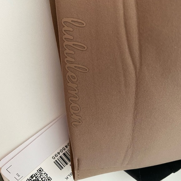 NWOT Lululemon Hold True Bra in BG - Picture 7 of 9